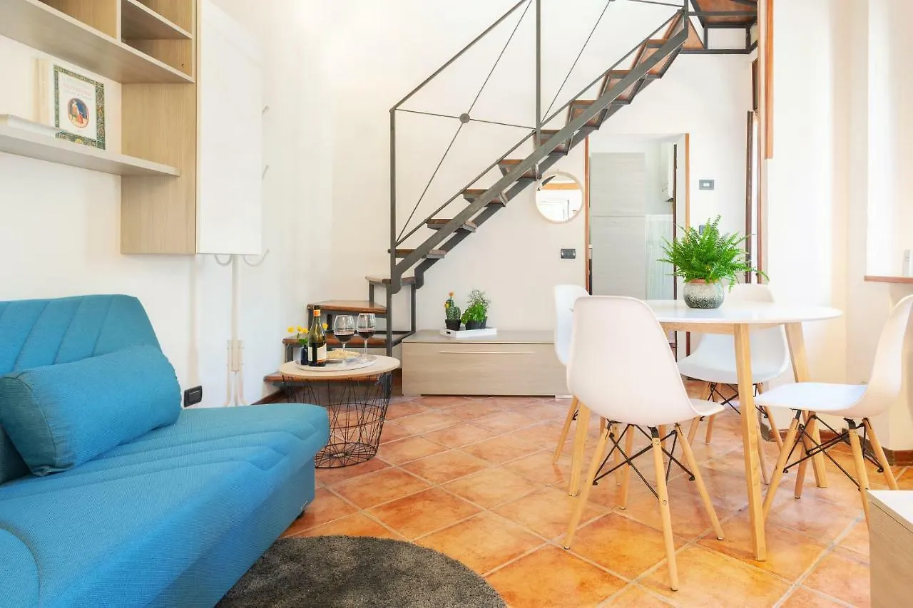 Duplex Apartment In Pieno Centro contacts