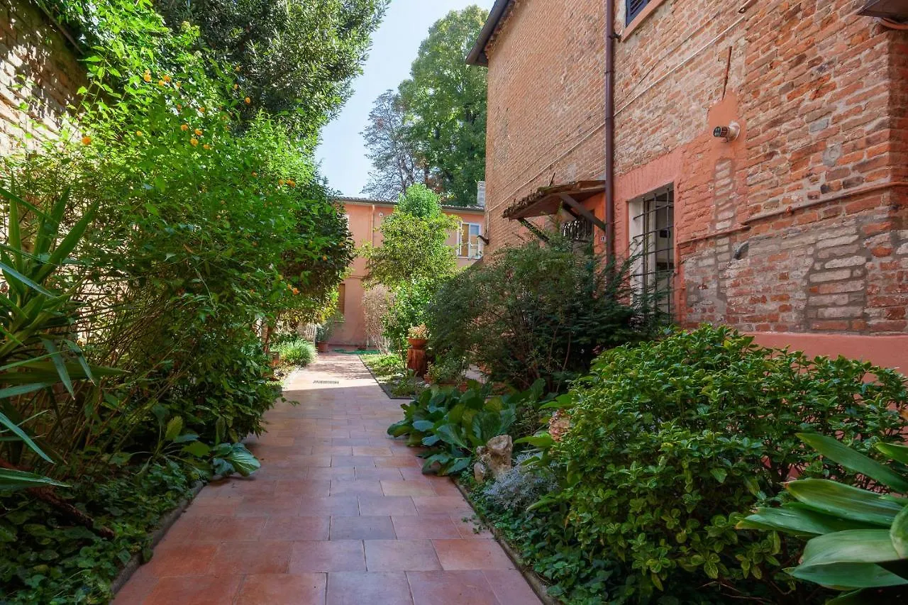 Duplex Apartment In Pieno Centro Ferrara